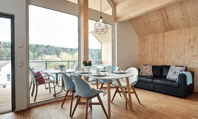 Bad Saulgau Chalet De Esquí | Casa de vacaciones 'Luxus Chalet Mit Whirlpool, Nr 7a' con vistas al mar, Wi-Fi y aire acondicionado