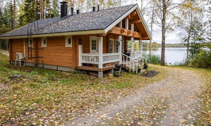 Tiainen Casa | Holiday Home Mökki mikkola by Interhome