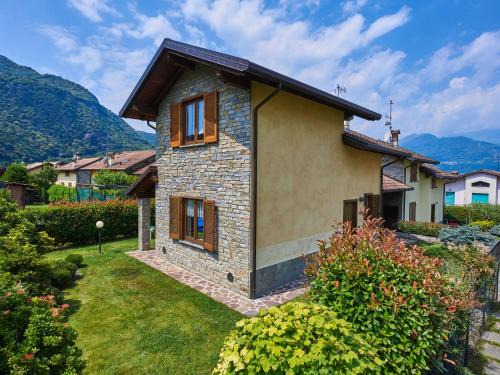 Colico Casa | Holiday Home Mina by Interhome