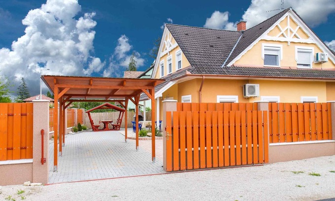 Balatonkeresztur Casa | Casa vacacional cerca de una oportunidad de pesca