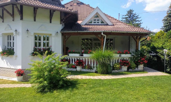 Siofok-Szabadifurdo Casa | Casa vacacional cerca de la playa