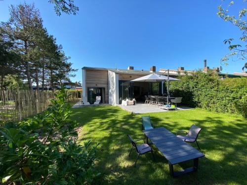 Nieuwvliet Casa | Holiday Home Nieuwvliet near Beach