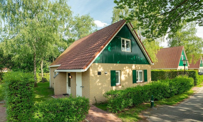 Diessen Casa | Holiday Home in Diessen near Green Park