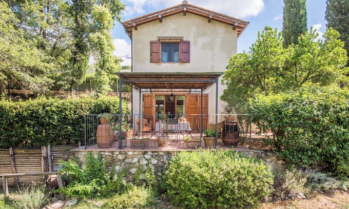 Simignano Casa | Casa Vacacional 'Ocabianca' con Terraza Privada, Wi-Fi y Aire Acondicionado