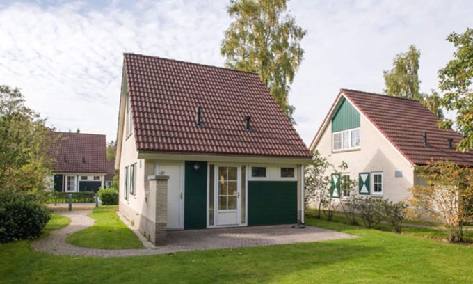 Hellendoorn Casa | Holiday home on a holiday park near Hellendoorn