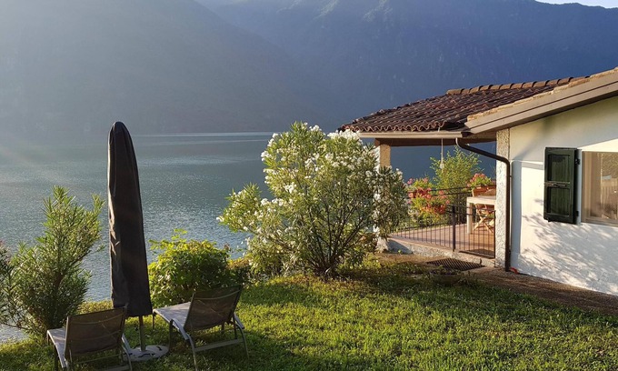 Anfo Casa | casa de vacaciones en el lago Idro con playa privada