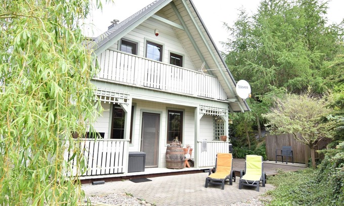 Miszewko Casa | Holiday home only 50 m from the lake in Kielno