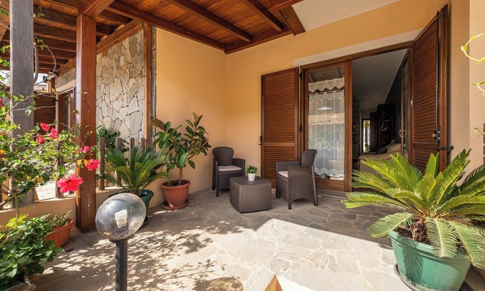 Villasimius Casa | Casa de vacaciones Ory cerca del centro de la ciudad con jardín y aire acondicionado
