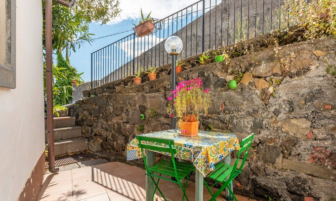 Piedimonte Etneo Apartamento | Casa de vacaciones 'Palmento' con vistas al mar, Wi-Fi y aire acondicionado