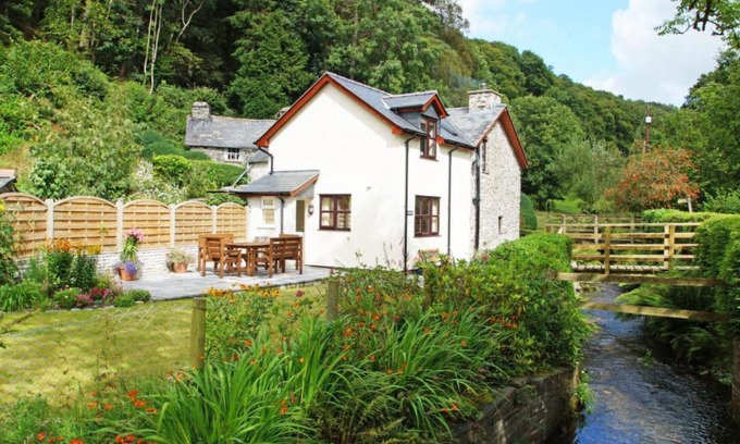 Aberhosan Casa | Holiday Home Pantpereg