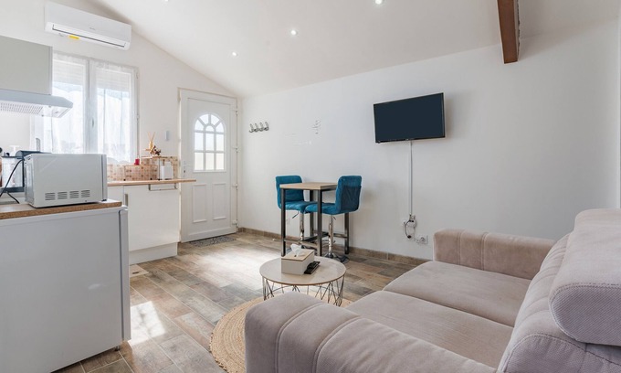 Miramas Casa | Casa de vacaciones 'Paul Et Sophie' con terraza privada y Wi-Fi