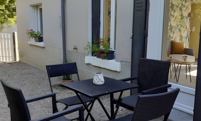 Gy-en-Sologne Casa | Holiday Home 'Pause Bucolique En Sologne' with Private Garden and Wi-Fi