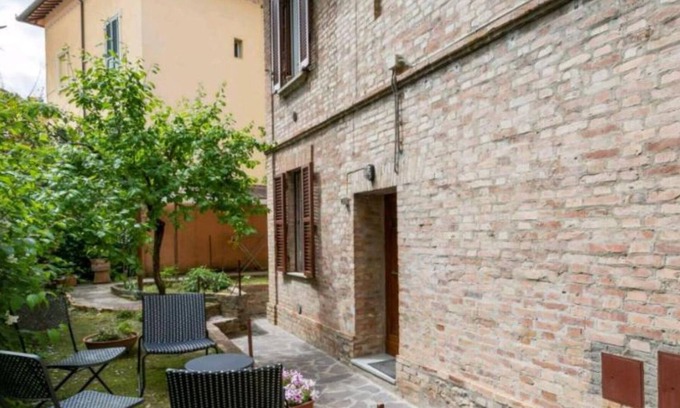 Perugia Casa | Casa de vacaciones 'Perugia Centrale Via Del Toppo' con jardín privado y Wi-Fi
