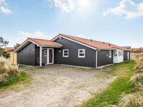 Vejers Strand Casa | Holiday Home Petkana - 700m from the sea by Interhome