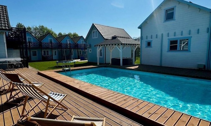 Rewal Casa | Casa Vacacional Pobierowo cerca de Playa y Piscina