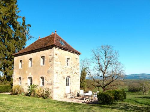 La Grande-Verriere Casa | Holiday Home Premier gîte de Bouton by Interhome