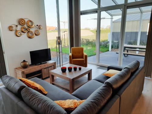 Wemeldinge Casa | Holiday Home Ruisweg 83 by Interhome