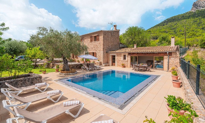 Alaro Casa | Casa de vacaciones 'Sa Sort' con vistas a la montaña, Wi-Fi y aire acondicionado