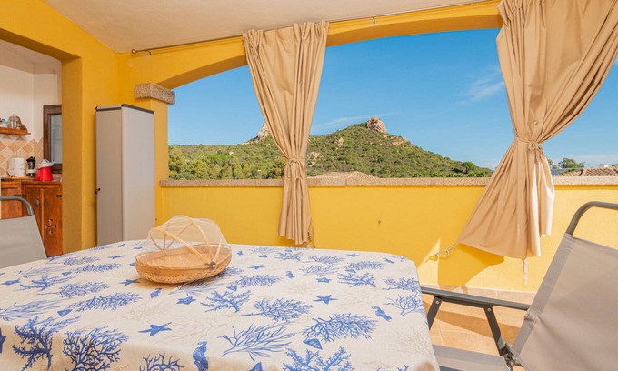 Cannigione Casa | Casa de vacaciones 'Seahouserent' con gran terraza con vistas al mar, jardín y Wi-Fi