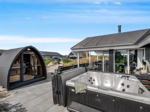 Bjerregard Strand Casa | Holiday Home Sibyll - from the sea by Interhome