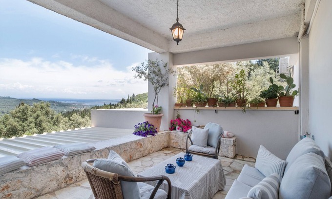 Katouna Casa | Casa de vacaciones 'Casa de piedra en Katouna con jardín' con jardín privado y aire acondicionado