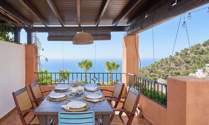 Almunecar Casa | Casa de vacaciones "Increíbles vistas al mar y al jardín" con piscina y Wi-Fi