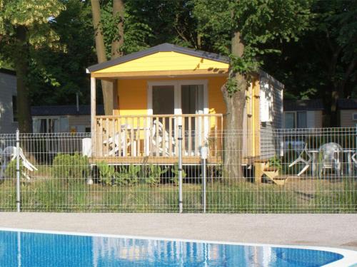 Dolni Pocernice Casa | Holiday Home Sunset Terrace by Interhome