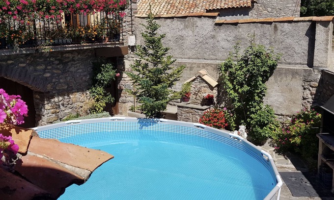 Les Iglesies Casa | Casa de vacaciones 'Teule 2' con vistas a la montaña, piscina compartida y Wi-Fi