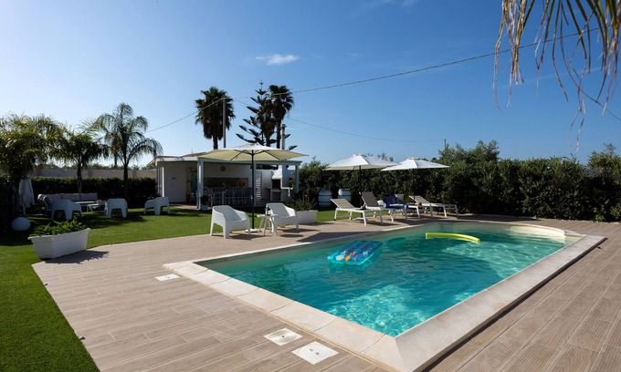 Porto Palo Casa | Casa de vacaciones 'Torre Del Mare' con piscina privada, terraza privada y Wi-Fi