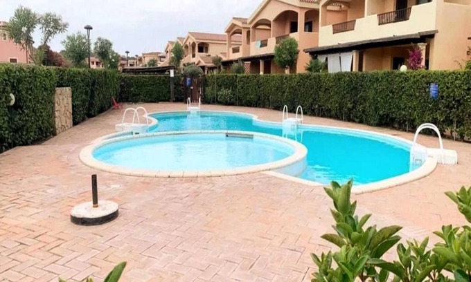 Murta Maria Casa | Casa de vacaciones 'Turchese' con vistas a la montaña, piscina, terraza y aire acondicionado