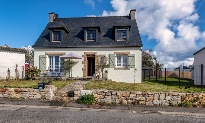 Camaret-sur-Mer Casa | Casa de vacaciones 'Typenhir' con terraza privada, jardín privado y Wi-Fi