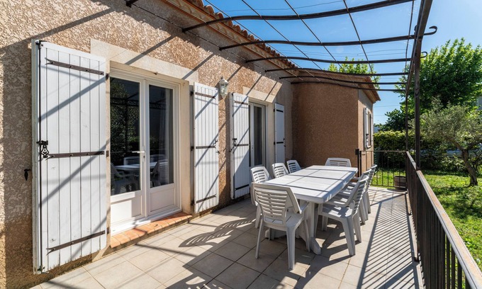 Sernhac Casa | Casa de vacaciones 'Villa De Maithe' con terraza privada, Wi-Fi y aire acondicionado