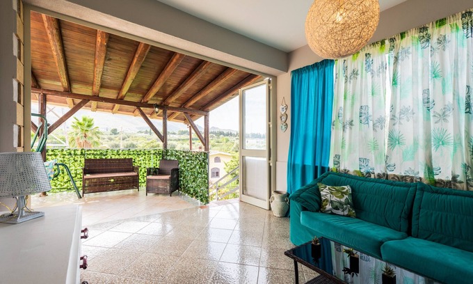 San Nicola l'Arena Villa | Casa de vacaciones 'Villa Dora' con vistas al mar, terraza privada y jardín privado