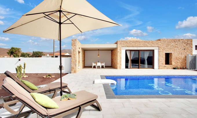 Tiscamanita Villa | Casa de vacaciones Villa Rural Sajoná con vistas al mar, piscina y Wi-Fi