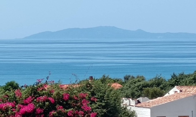 Eden Beach Casa | Casa de vacaciones 'Villa Marina' con vistas al mar, terraza privada y aire acondicionado