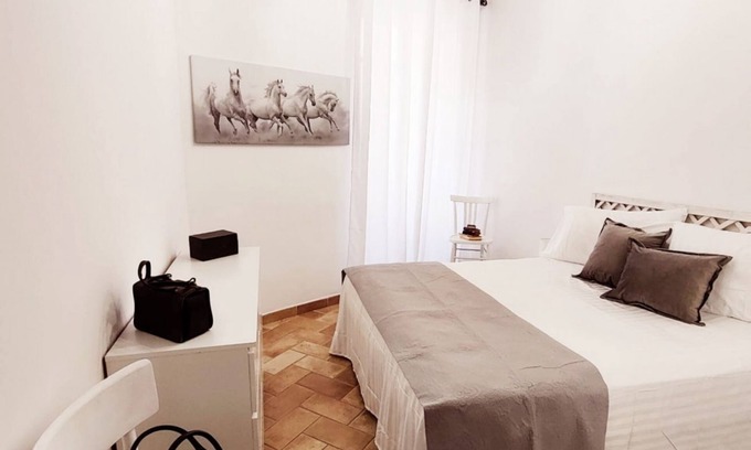 Historic Castle District Apartamento | Holiday Home Virgilio House