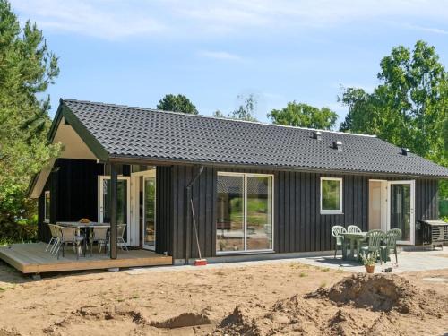 Ordrup Casa | Holiday Home Vojdan - 600m from the sea by Interhome