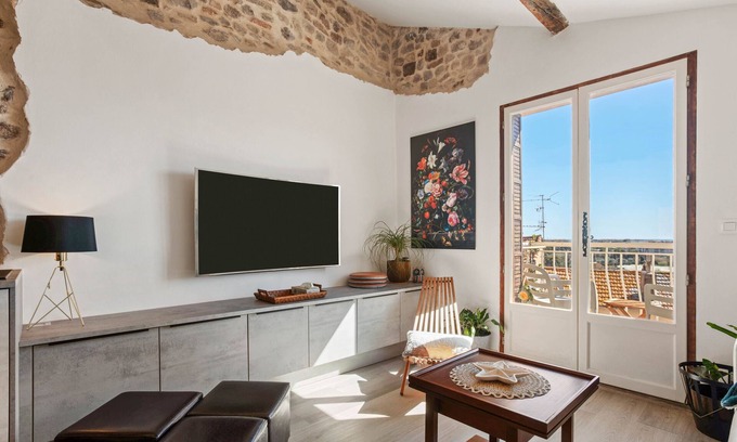 Frejus City Centre Casa | Casa de vacaciones 'Vue Mer' con vistas al mar, balcón y Wi-Fi