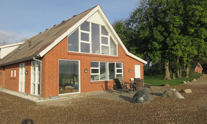 Nykobing Mors Casa | Holiday home with swimming pool, sauna & Whirlpool. Free Wi-fi.