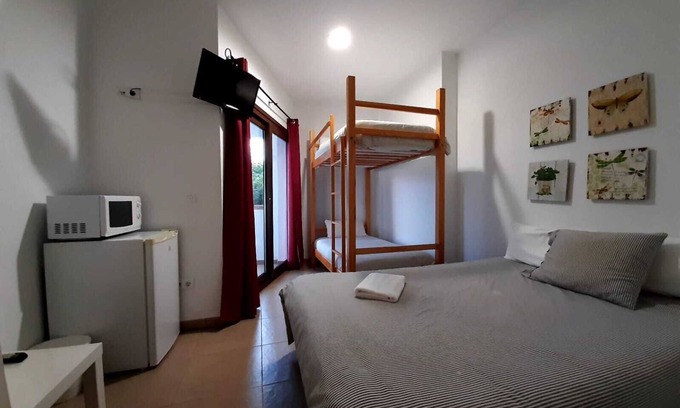Hornachuelos Apartamento | Vivienda vacacional con jardín y mirador