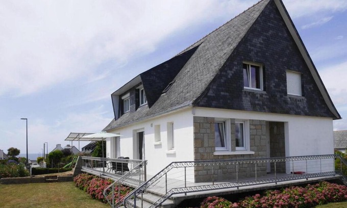 Saint-Nic Casa | Holiday home with jacuzzi and sea views, St Nic-Pentrez