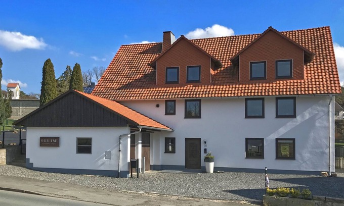 Naumburg Casa | Lujosa casa de vacaciones en Altenstädt con jardín privado