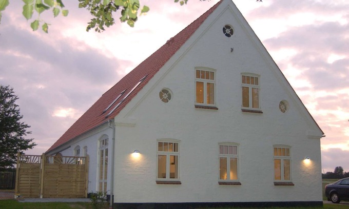 Grasten Apartamento | Holiday Home with Sea View