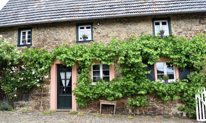 Antweiler Apartamento | Casa de vacaciones "Altes Steinhaus" (máx. 9 personas) - Landhaus am Aremberg