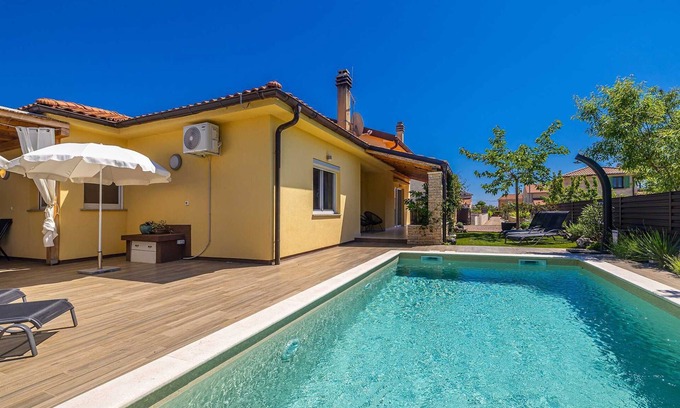 Milohnici Casa | Holiday house AMARILLA with private pool