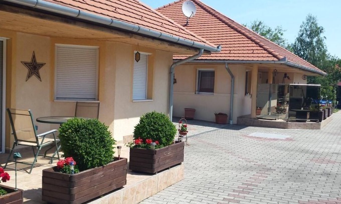 Balatonbereny Casa | Casa de vacaciones Balatonberény para 1 - 7 personas con 3 dormitorios - Casa de vacaciones