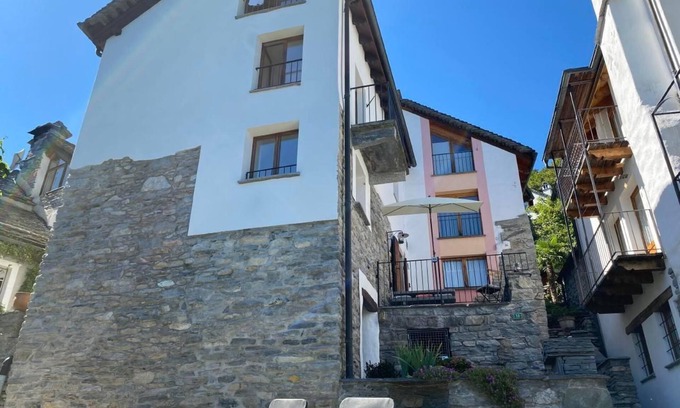 Lionza Casa | Casa de vacaciones Borgnone para 1 - 5 personas con 3 dormitorios - Casa de vacaciones independiente