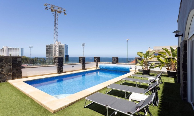 Puerto de la Cruz Casa | Casa de vacaciones Puerto de la Cruz para 1 - 12 personas con 6 dormitorios - Casa de vacaciones