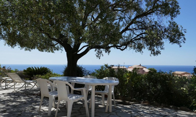 Saint-Raphael Casa | Holiday house for 4/6 persons with air conditioning and sea view