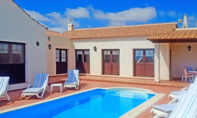 Tindaya Casa | Holiday house La Oliva for 1 - 6 persons with 3 bedrooms - Holiday home